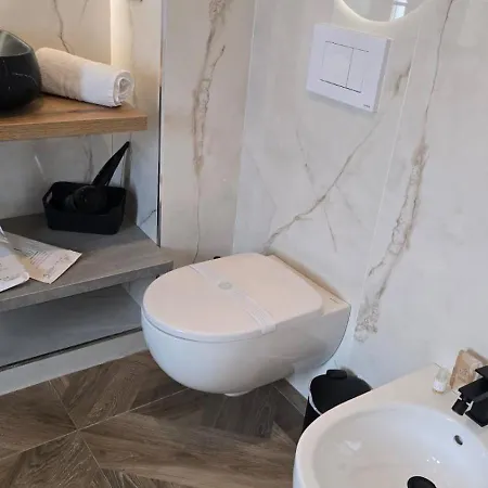 Numistrano 3*
