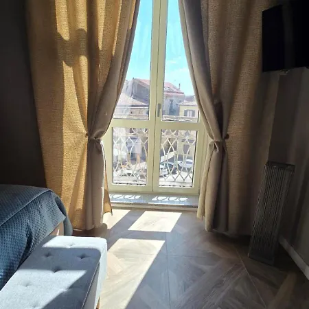 Bed & Breakfast Numistrano 3*